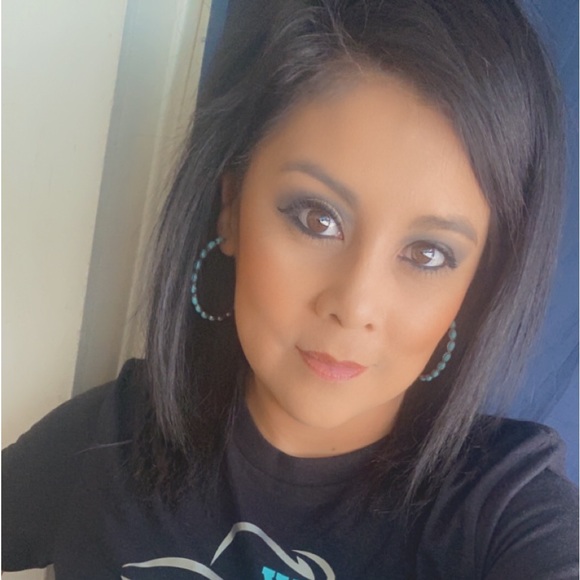 Meet your Posher, Carol - Picture 1 of 1